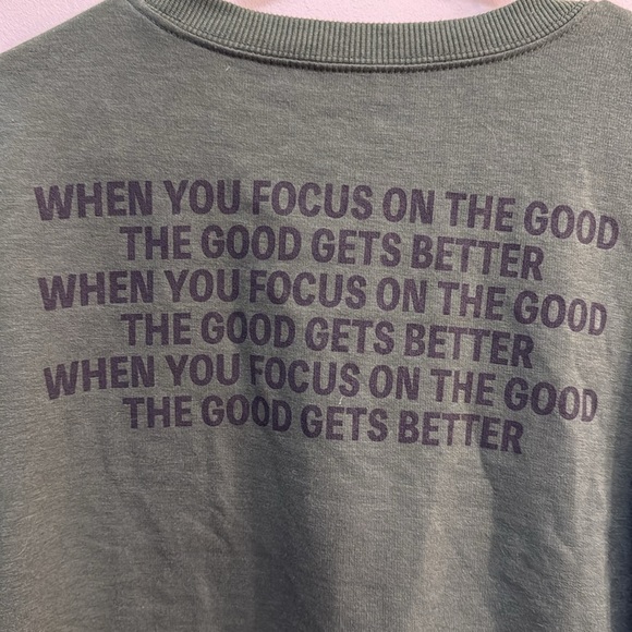 Miken Flow Cropped Green Sweatshirt Large Yoga Positive Vibes Attitude Energy - Picture 4 of 5